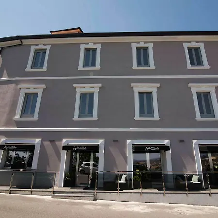 Altavilla Boutique Hotel-3